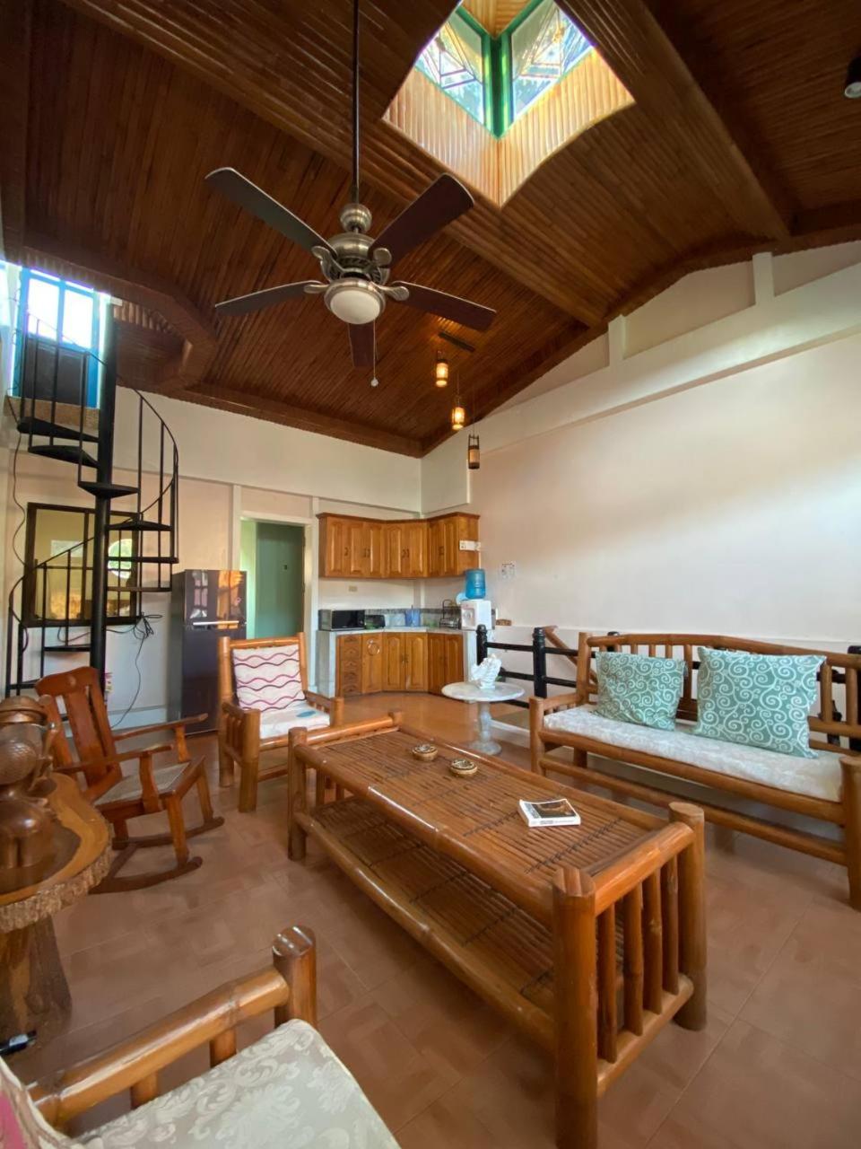 Stone Creek House Bed & Breakfast Romblon Dış mekan fotoğraf